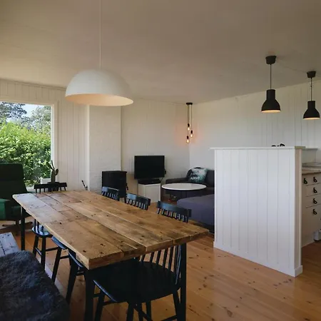 Hébergement de vacances Three-bedroom Holiday In