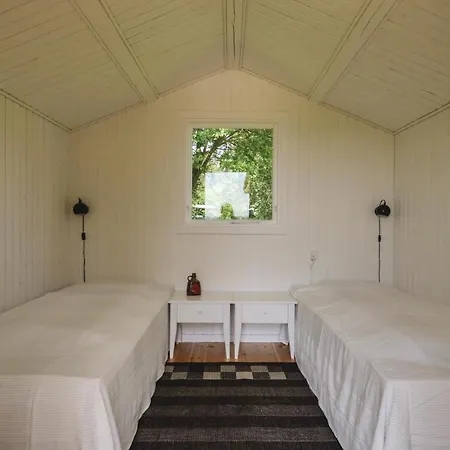 Three-bedroom Holiday In Hébergement de vacances *